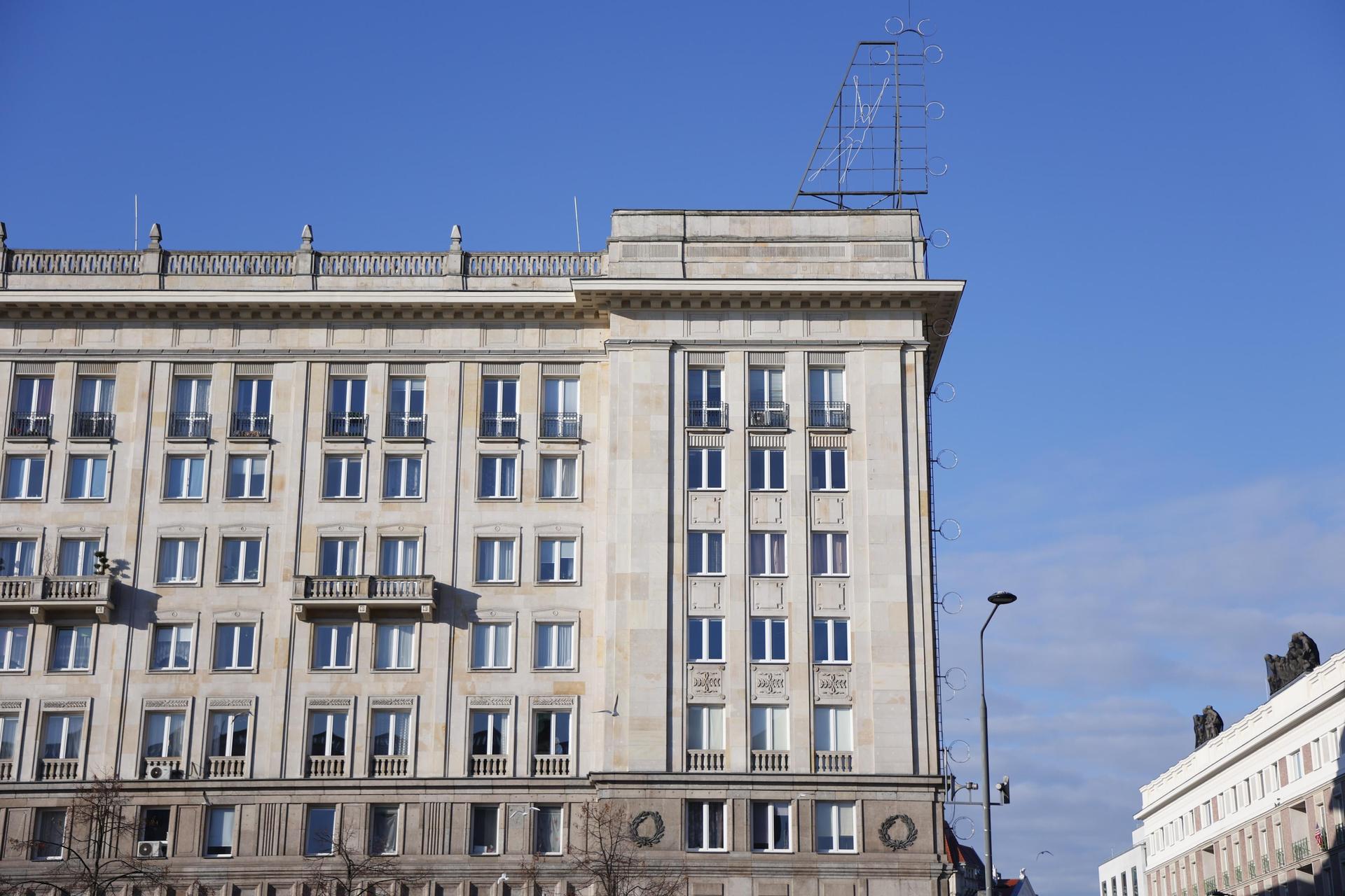 Warszawskie neony z PRL-u - zobacz zdjęcia iluminacji i sprawdź, gdzie je znaleźć