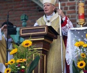 Pielgrzyma na Jasną Górę ruszyła z Krakowa. Tłumy uczestników zmierzają do Częstochowy