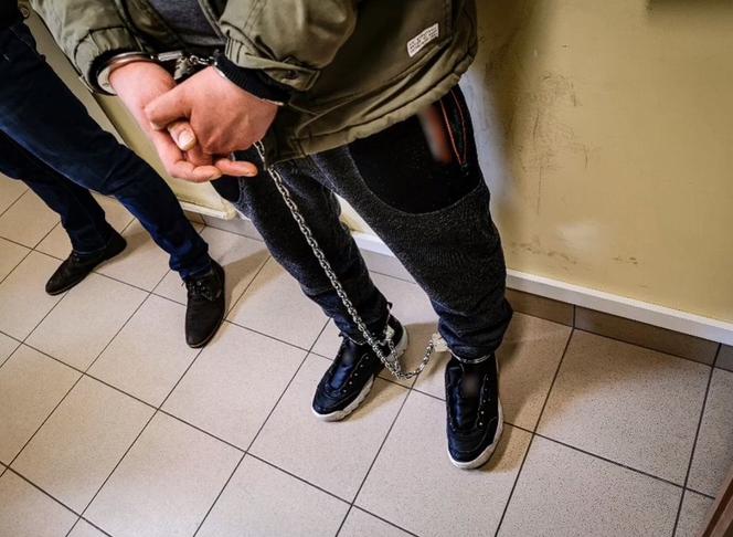 Białystok: Interwencja w mieszkaniu. Policjanci od razu coś wyczuli