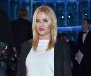 Interpłciowa modelka Michalina Manios i konserwatywny działacz ogłosili związek! Mówi o nich cała Polska