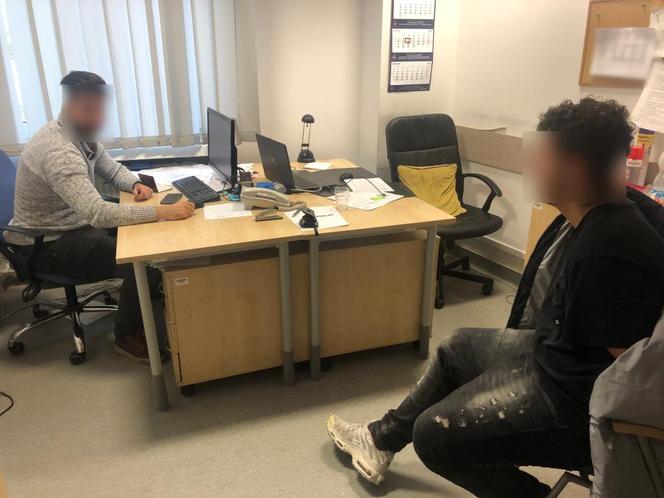 Skatowali i okradli studenta. Policja namierzyła i zatrzymała 3 oprawców