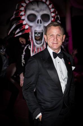 Obsada Spectre na imprezie Halloween