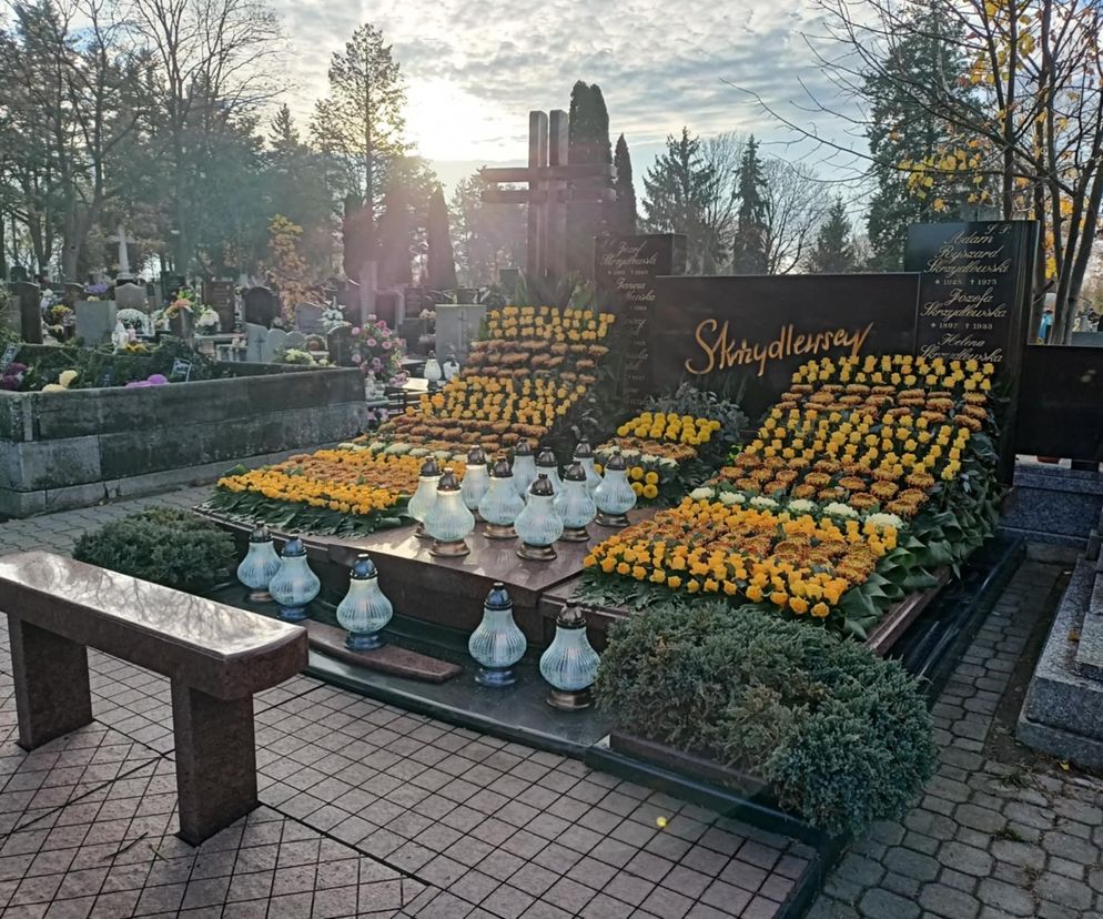 Grób Heleny Skrzydlewskiej na Wszystkich Świętych znów zachwyca. Tak wygląda mogiła na cmentarzu Zarzew w Łodzi