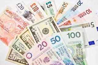 Kursy walut. Po ile jest frank euro i dolar?