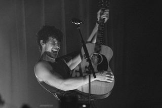 Shawn Mendes w Polsce! Wielki powrót artysty do naszego kraju [DATA, MIEJSCE, BILETY]