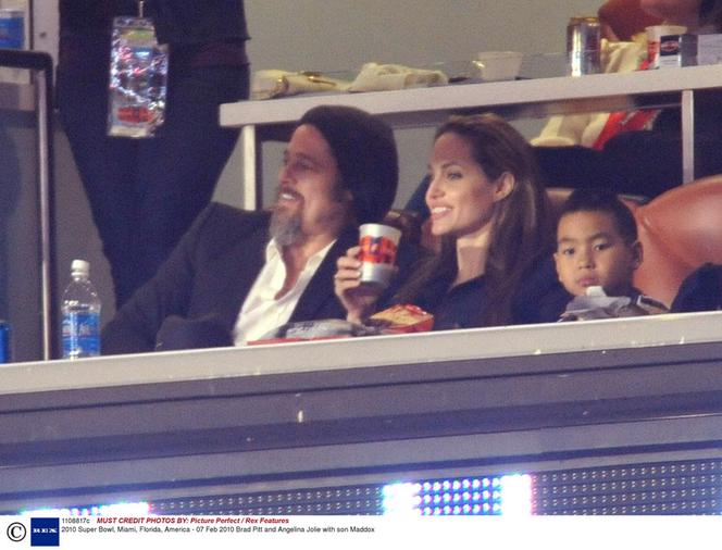 Angelina Jolie i Brad Pitt na Super Bowl