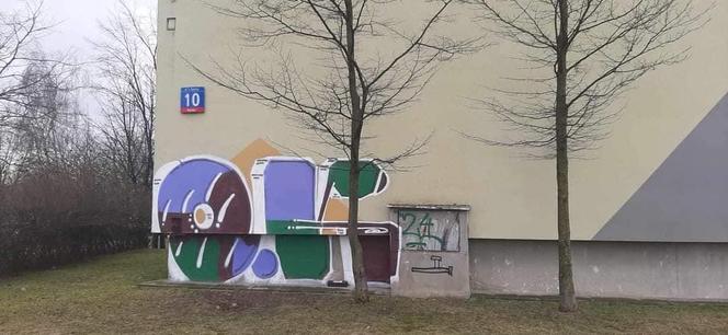 Mural "Anioła" z serialu "Alternatywy 4" na Ursynowie zniszczony przez wandala. Niedawno został odnowiony