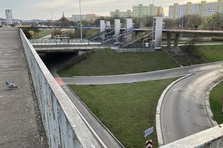 Zaspa zyska nowe przejście. Zaczyna się rozbiórka kładki nad ruchliwym skrzyżowaniem