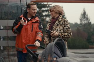 Na dobre i na złe odc. 952. Lucyna (Anna Samusionek), Michał (Mateusz Janicki), Czaruś (Kajetan Szkopek)