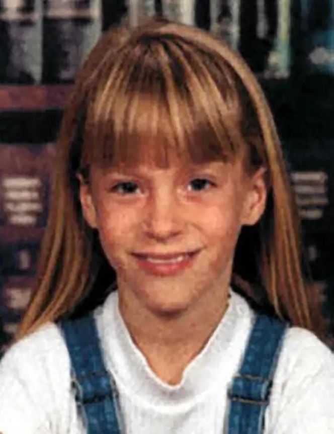 Morderca 10-latki i jej mamy wyznał prawdę na łożu śmierci! Ciała znalezione po 24 latach