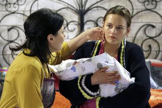 Barwy szczęścia, odc. 2125. Julita (Katarzyna Sawczuk), Urszula (Bożena Stachura), Julia (Julia Staniszewska)