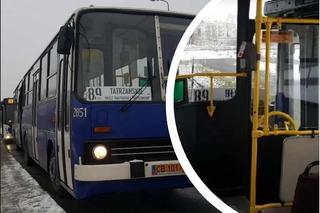 Awanturował się podczas kontroli biletów w bydgoskim autobusie. Był poszukiwany przez sąd