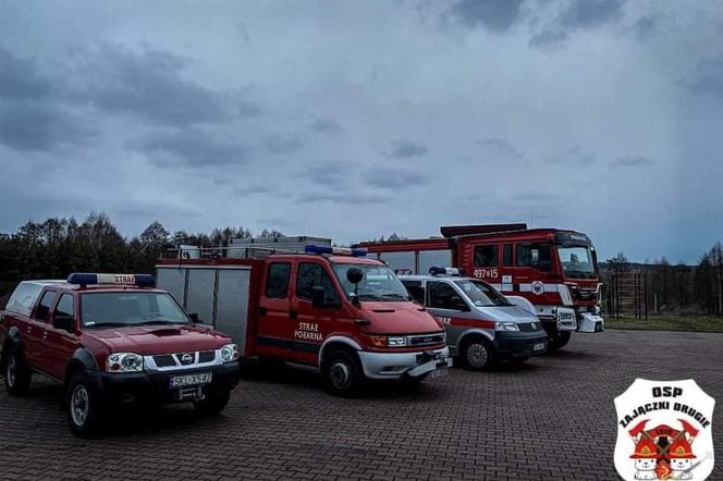 OSP dostało cztery wozy od straży pożarnej. Trochę nimi pojeździli i... jeden z nich sprzedali