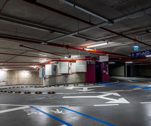 Parking podziemny pod placem Powstańców Warszawy w Warszawie