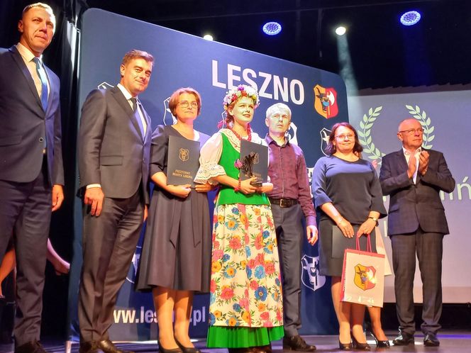 Wręczono Leszczyńskie Laury Oświaty. Zdolnym uczniom ze szkół w Lesznie