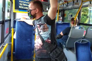 Śląskie: Specjalne przebrania policjantów. Prowadzą TAJNĄ akcję w autobusach!