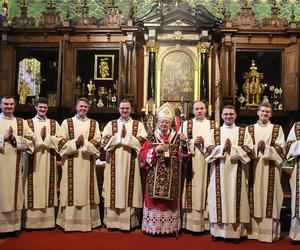 8 nowych diakonów Archidiecezji Krakowskiej