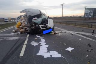 Wypadek na S1. Bus zderzył się z ciężarówką