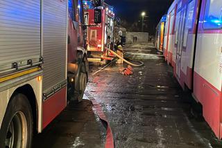 Gdańsk: Pożar zajezdni tramwajowej w Nowym Porcie