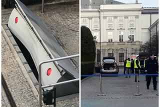 36-latek wjechał w bramę Pałacu Prezydenckiego. Ranny policjant [WIDEO]