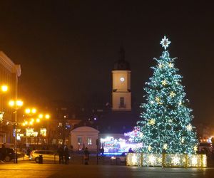 Świąteczna choinka na Rynku Kościuszki w Białymstoku