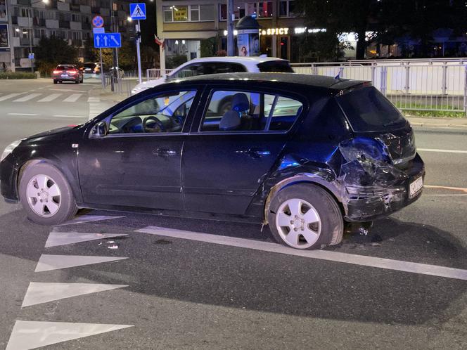 Po pijaku rozbiła mercedesa z wypożyczalni