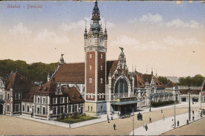 Pierwszy witraż budynku Dworca Głównego zamontowany