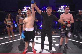 Stifler jako ring girl na FAME MMA 1