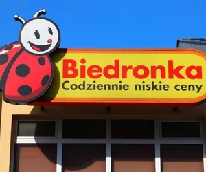 Biedronka ogłosiła limity zakupów! Max. 10 produktów