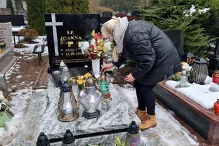 Asię odnaleziono po 24 latach. Wreszcie spoczęła obok ojca