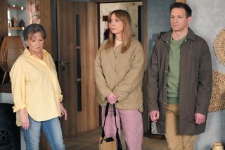 Barwy szczęścia, odc. 3166. Agnieszka (Katarzyna Tlałka), Łukasz (Michał Rolnicki), Basia (Sławomira Łozińska)