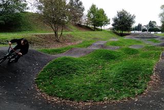 Pumptrack w Chorzowie. Takiej atrakcji nie ma w całym mieście! [ZDJĘCIA]