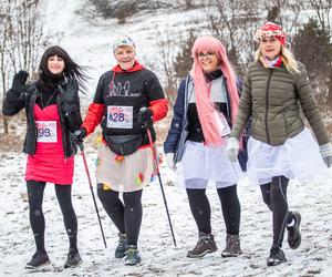 Bieg w spódnicach i sukienkach na Jurze