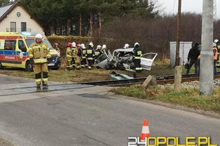 Wypadek w Osinach na przejeździe kolejowym