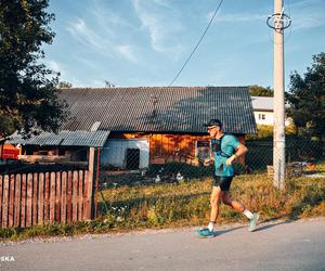 Kuba Orłów z Tychów ukończył bieg Głównym Szlakiem Beskidzkim. W 5,5 dnia przebiegł 500 km 