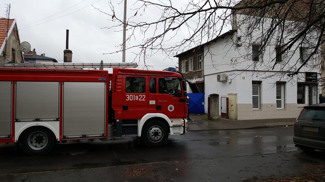 Pożar w Bydgoszczy na Nowodworskiej. W zgliszczach znaleziono zwłoki [ZDJĘCIA, WIDEO, AUDIO]