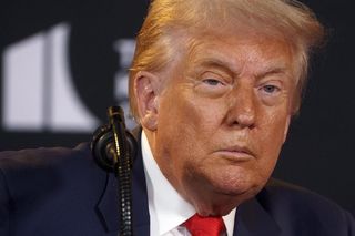 Ustalono godzinę spotkania Trumpa z Putinem. Znany jest skład delegacji i kluczowe tematy rozmów o Ukrainie