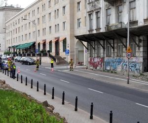 Ludzie usłyszeli huk, z okien buchnął pył. Runęła część zabytkowej kamienicy w Śródmieściu