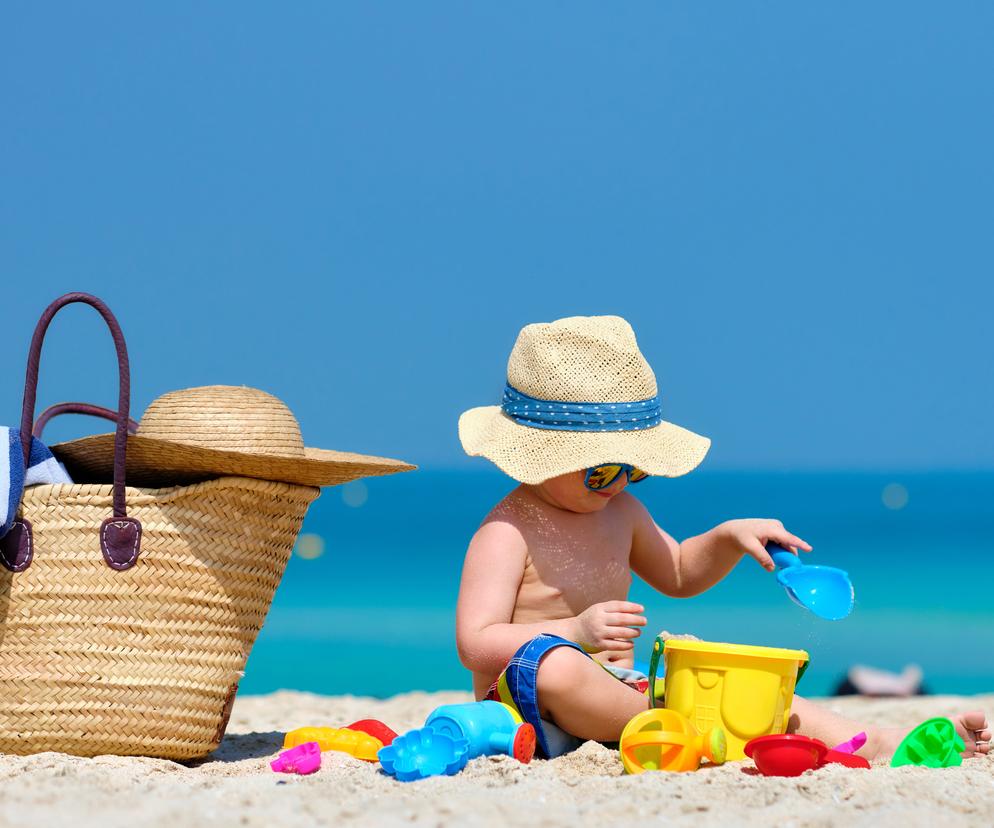 Wakacje z dzieckiem nad morzem: Bezpieczeństwo na plaży