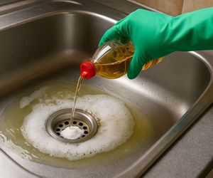 STOP! Nie wylewaj więcej chemii do zlewu! Naturalny sposób na odetkanie w 5 minut!