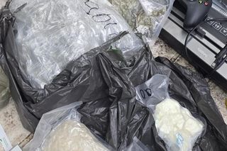 Poszukiwany 33-latek ukrywał się z żoną i niemowlęciem na działkach. W organizmie dziecka wykryto kokainę