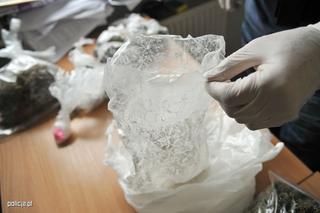 Handlowali narkotykami i psychotropami: Policja rozbiła zorganizowaną grupę przestępczą