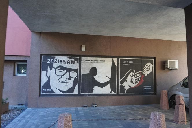 Blok przy ul. Sonaty 6 na Mokotowie, w którym żył Beksiński