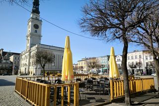 Ogródki wiedeńskie na rynku w Lesznie 