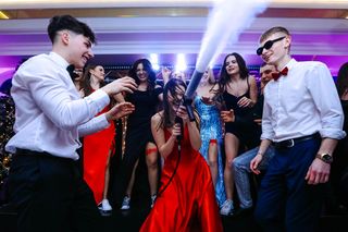 Zabawa trwała aż do białego rana. Maturzyści z V LO w Rybniku swoją studniówkę zapamiętają na długo