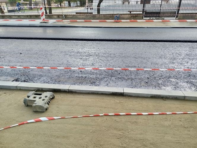 Siedlce: trwa budowa nowej nawierzchni na skrzyżowaniu ulic Piłsudskiego, Floriańskiej, Starowiejskiej i Kościuszki