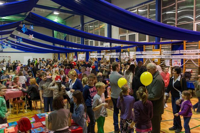 Gwiazdy pomagają dzieciom