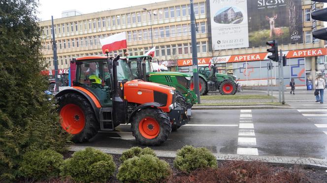 Protest rolników w Olsztynie 21 lutego. Co dzieje się w centrum?