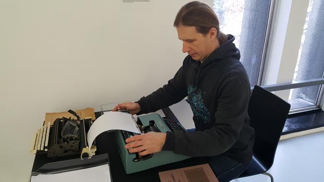 Maszyny do pisania na wystawie w Bydgoszczy