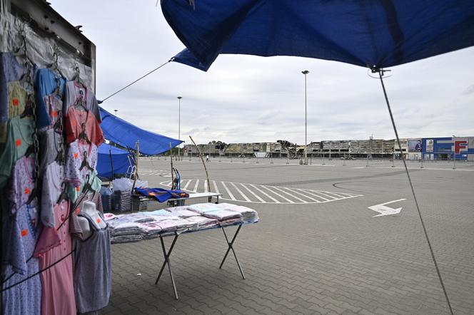 Handel wrócił na Marywilską. Sprzedawcy nie widzą tu przyszłości: „Nie mamy już nadziei”